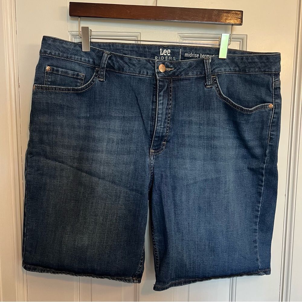 Lee Riders Women's Midrise Bermuda Jean Shorts - Dark Blue